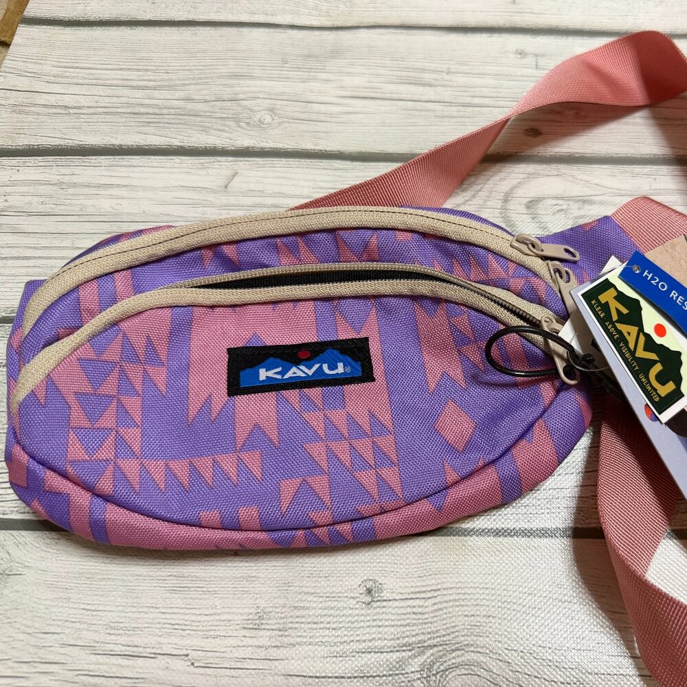 NWT Kavu Fanny Pack